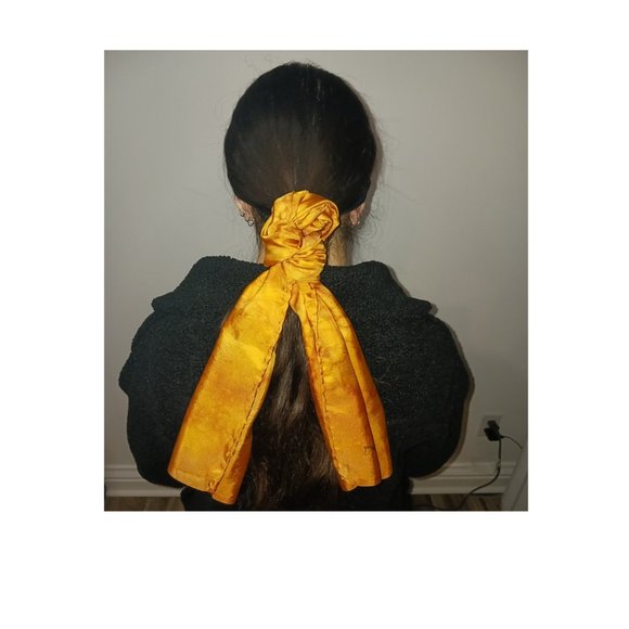 100% silk scarf - Picture 3 of 3